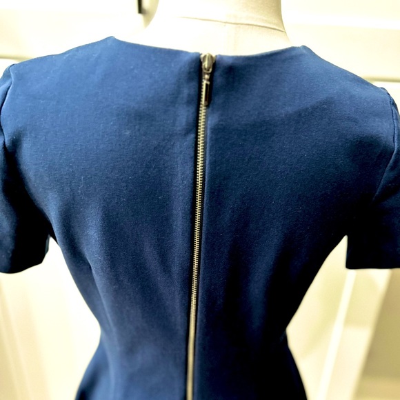 NWOT Banana Republic Back Zip Stretch Knit Short Sleeved Dress - Picture 6 of 8